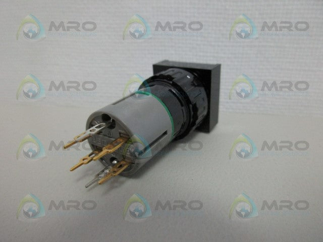 EAO 31-453.036 PUSHBUTTON *NEW NO BOX*