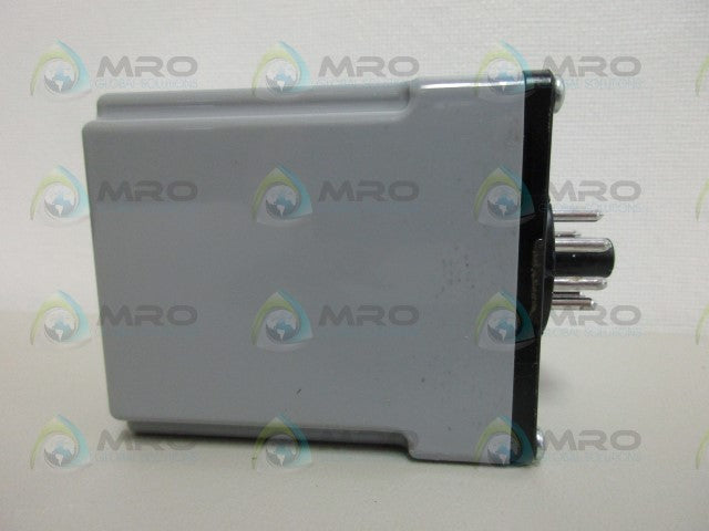 MACROMATIC TR-50222-D990 TIME DELAY RELAY *NEW NO BOX*