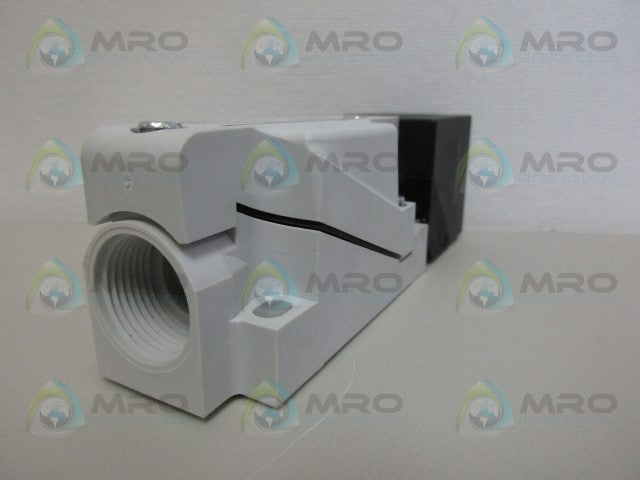 BALLUFF BES 517-132-P7-H PROXIMITY SWITCH *NEW NO BOX*