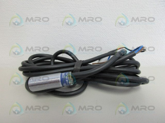 TELEMANIQUE XS1N12PA349 PROXIMITY SWITCH SENSOR *USED*