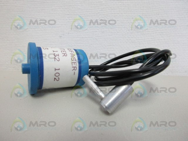 WENGLOR 111132102 *NEW NO BOX*