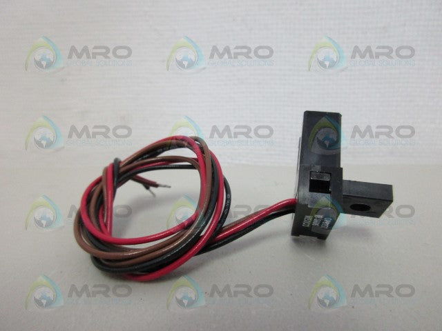 OPTEK OPB857 OPTICAL SWITCH *NEW NO BOX*