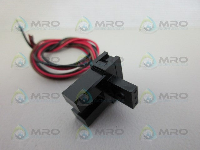 OPTEK OPB857 OPTICAL SWITCH *NEW NO BOX*