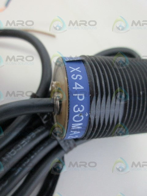TELEMECANIQUE  XS4P30MA230 ELECTRICAL SUPPLY *USED*