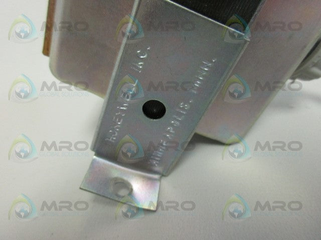 HONEYWELL AT72D1089 CONTROL TRANSFORMER *USED*