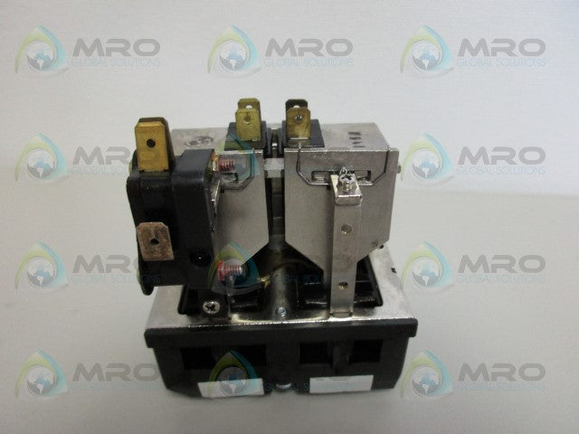 DUNCO A275KXX90 REVERSE CONTACTOR 480V *NEW NO BOX*