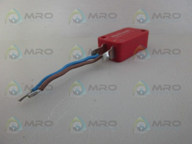HONEYWELL 923FS2-A7T-V3 PROXIMITY SENSOR *USED*