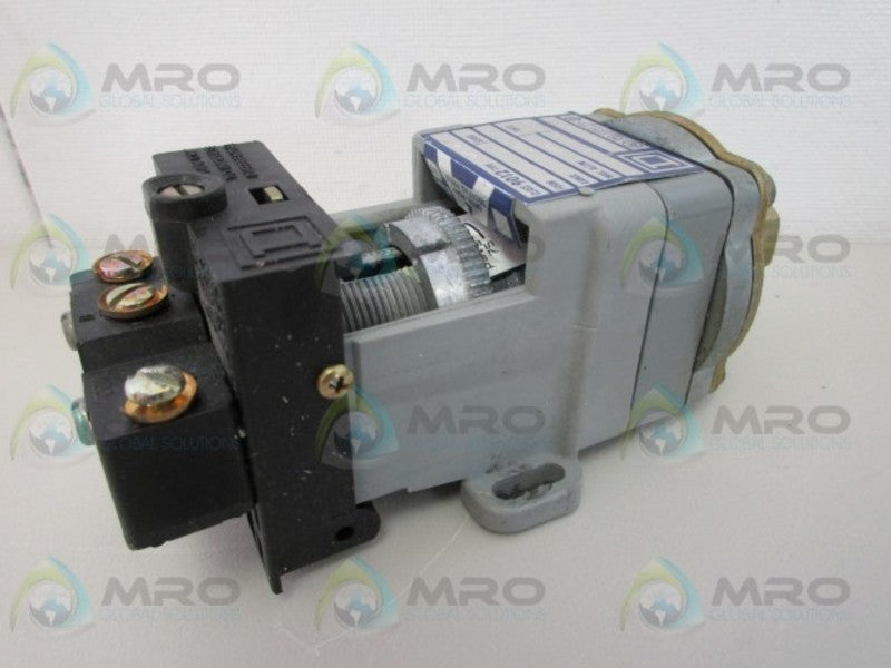 SQUARE D 9012-GNO-4 PRESSURE SWITCH *USED*