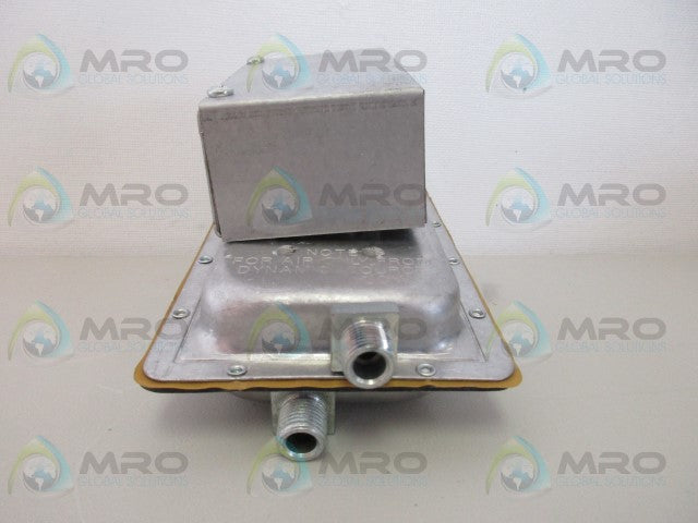 COLUMBUS RH3A AIR FLOW SWITCH *USED*