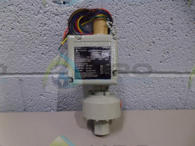 NEO-DYN 160P42CC6A DIFFERENTIAL SWITCH *NEW IN BOX*