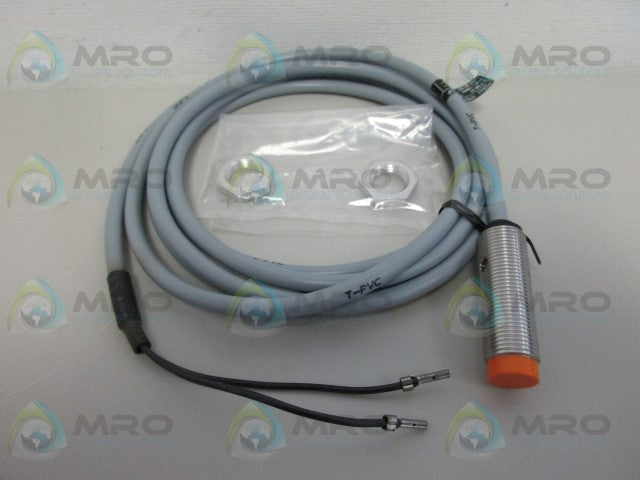 IFM EFECTOR IF5844 INDUCTIVE PROXIMITY SENSOR *NEW IN BOX*