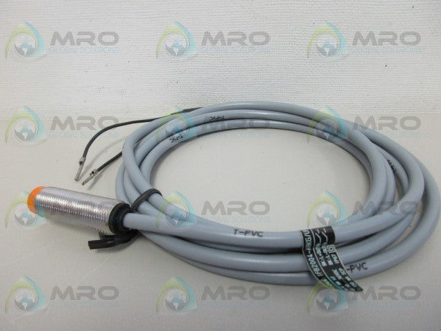 IFM EFECTOR IF5844 INDUCTIVE PROXIMITY SENSOR *NEW IN BOX*