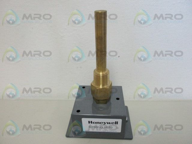 HONEYWELL C7031D1070 MOISTURE PROOFED SENSOR *NEW IN BOX*