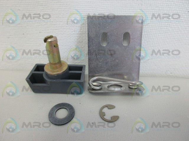 FOXBORO M0153YB LATCH KIT *NEW IN BOX*