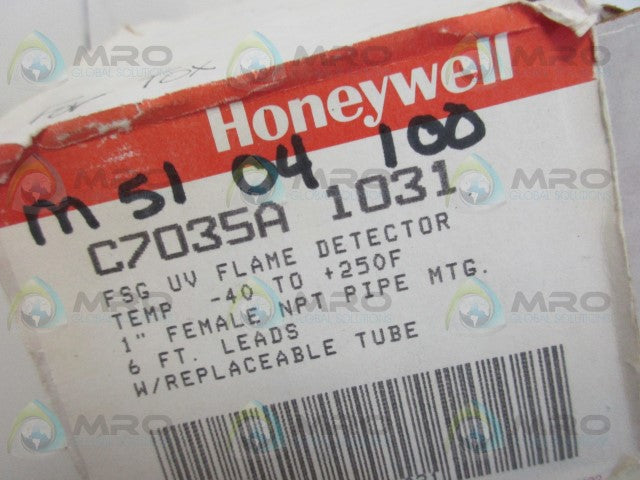 HONEYWELL C7035A1031 UV FLAME DETECTOR *NEW IN BOX*