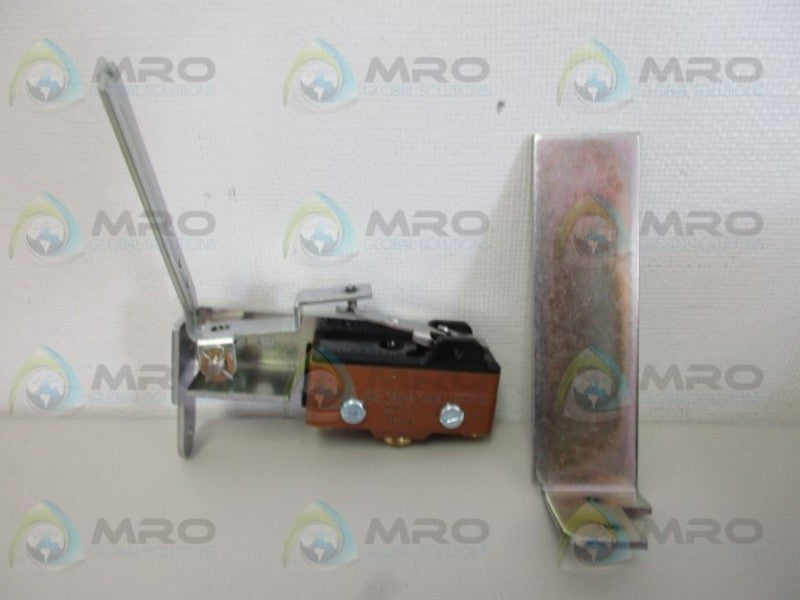 MICROSWITCH BE-1RV47-A4 SWITCH *NEW IN BOX*