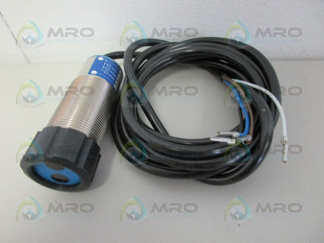 WENGLOR UF55PA DIFFUSE SENSOR *NEW IN BOX*