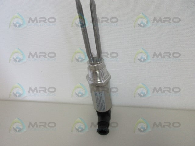 PEPPERL+FUCHS LVL-T1-N3S-E5PN-CG LIQUID LEVEL SENSOR *NEW IN BOX*