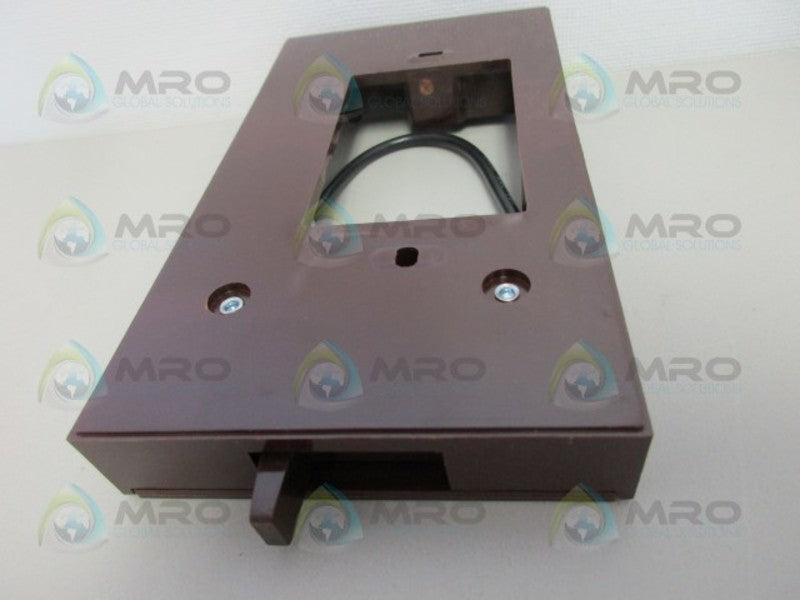 HONEYWELL Q651A1009 SUBBASE *NEW IN BOX*