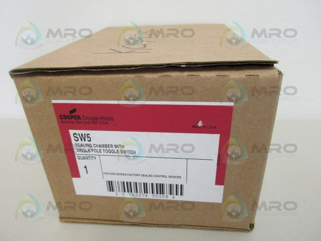 CROUSE-HINDS SW5 SWITCH OUTLET BOX *NEW IN BOX*