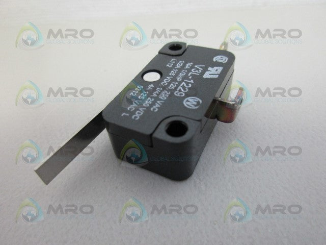 MICROSWITCH V3L-1229 SWITCH *NEW NO BOX*