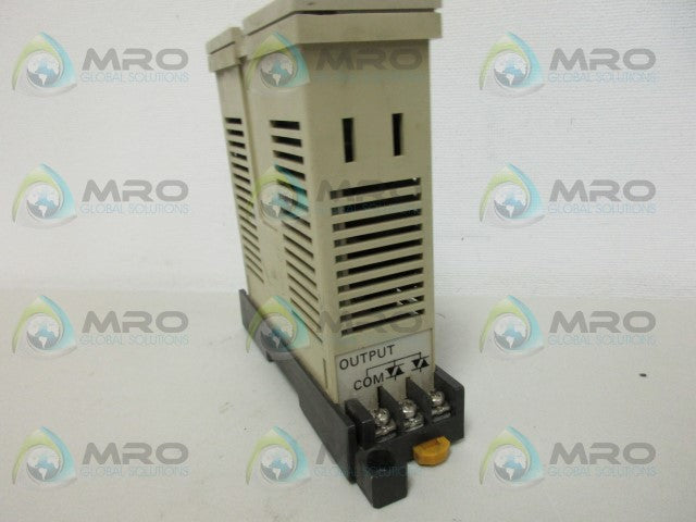 OMRON 3G2A3-OA221 I/O EXPANSION MODULE *USED*