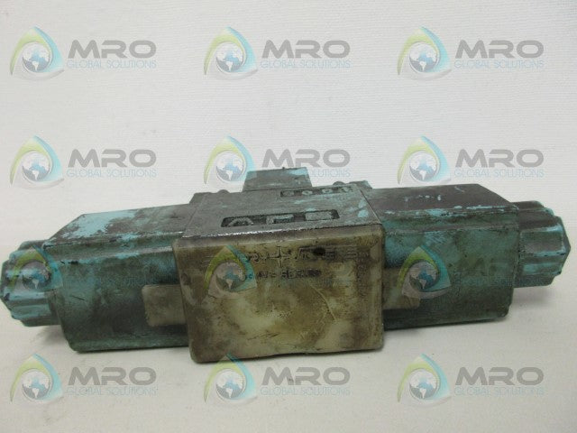 YUKEN DSG-01-3C4-A100-40 DIRECTIONAL VALVE *USED*