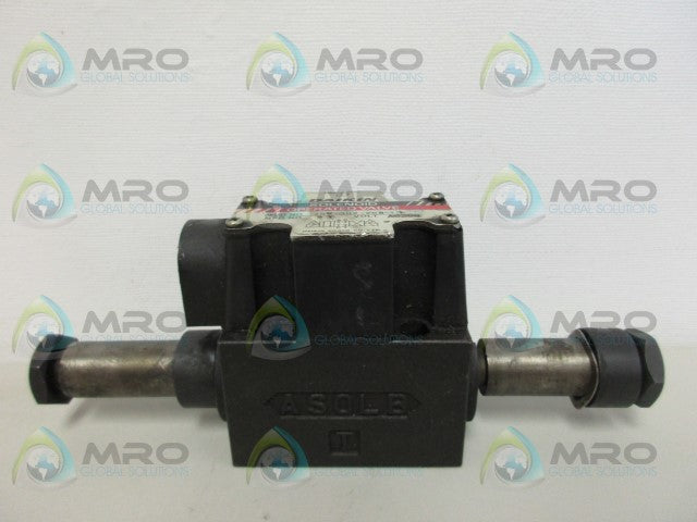 DAIKIN JSW-G02-2CB-11 DIRECTIONAL VALVE (AS PICTURED) *USED*