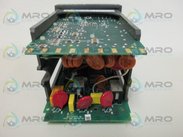 HONEYWELL UDC3000 VERSA-PRO DC300E-E-000-22-0000-0 (AS PICTURED) *NEW NO BOX*