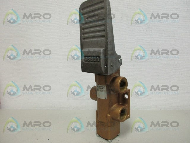 VERSA VSF-3501 TWO WAY AIR VALVE *NEW NO BOX*