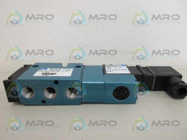 MAC 811C-PM-110JB-152 PNEUMATIC SOLENOID VALVE *NEW IN BOX*
