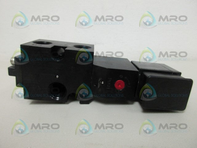VERSA CGS-4232-NB1-HC-A120 4WAY VALVE *NEW IN BOX*