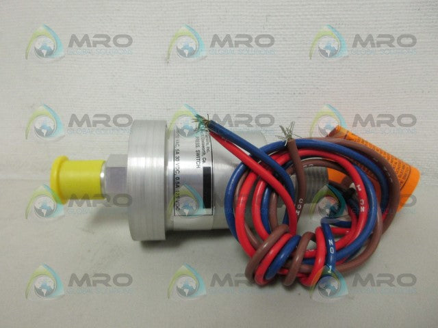 CCS 611G9001 PRESSURE SWITCH *NEW IN BOX*