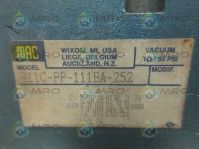 MAC 811C-PP-111BA-252 SOLENOID VALVE *USED*