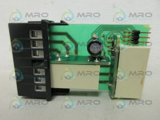 CARLO GAVAZZI 5100562 OUTPUT MODULE *USED*