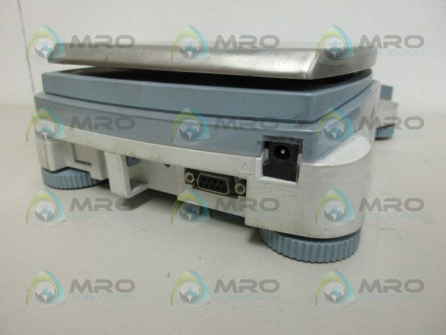 ADVENTURER AV812 PRECISION BALANCE SCALE *USED*