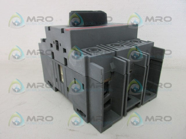 ABB OT30F3P DISCONNECT SWITCH *NEW IN BOX*