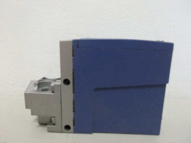 TELEMANIQUE XMLA020A2S111 PRESSURE SWITCH *NEW NO BOX*
