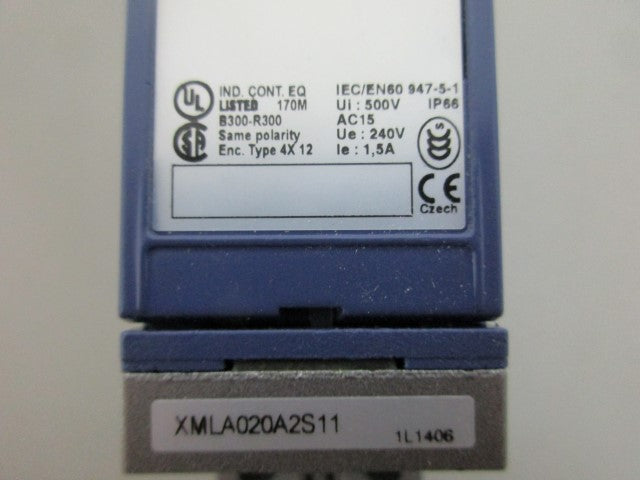 TELEMANIQUE XMLA020A2S111 PRESSURE SWITCH *NEW NO BOX*