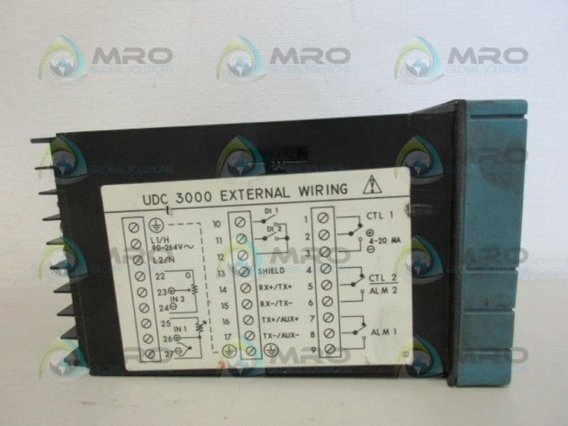 HONEYWELL DC300E-E-000-20-BF00-0 TEMPERATURE CONTROLLER *USED*