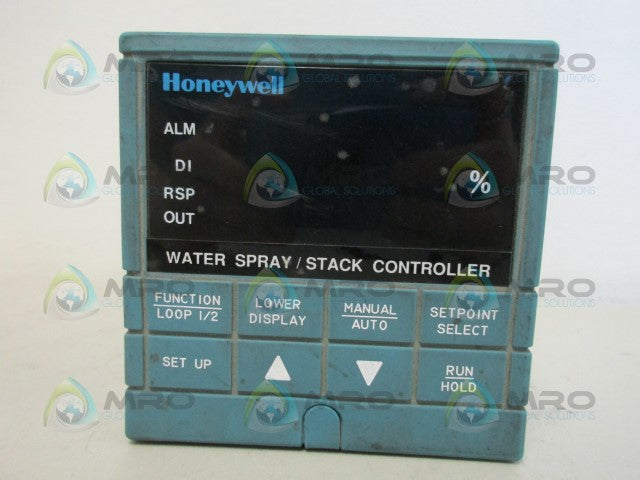 HONEYWELL DC330B-EE-000-20-0AB000-00-0 TEMPERATURE CONTROLLER *USED*