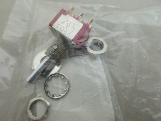 C&K 7205P3YZQE TOGGLE SWITCH *NEW IN FACTORY BAG*