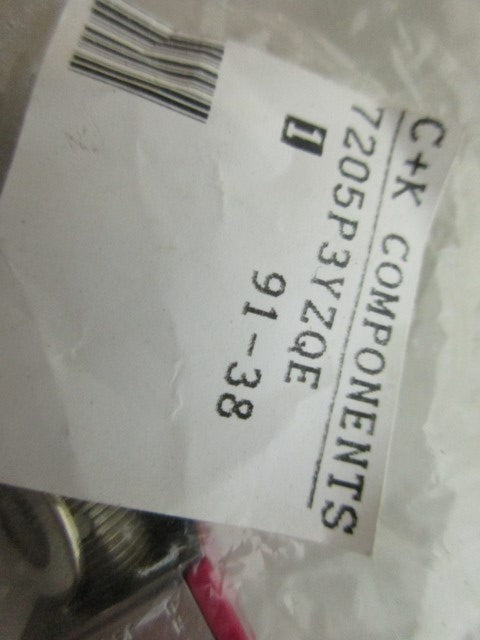 C&K 7205P3YZQE TOGGLE SWITCH *NEW IN FACTORY BAG*