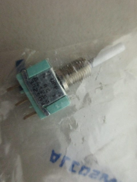 ALCO MTF106G TOGGLE SWITCH *NEW IN FACTORY BAG*