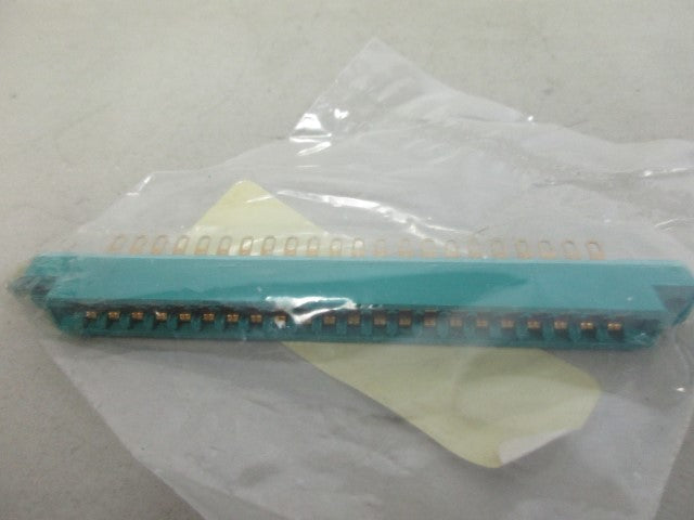 VECTOR R644 WIRE RECEPTACLE *NEW IN FACTORY BAG*