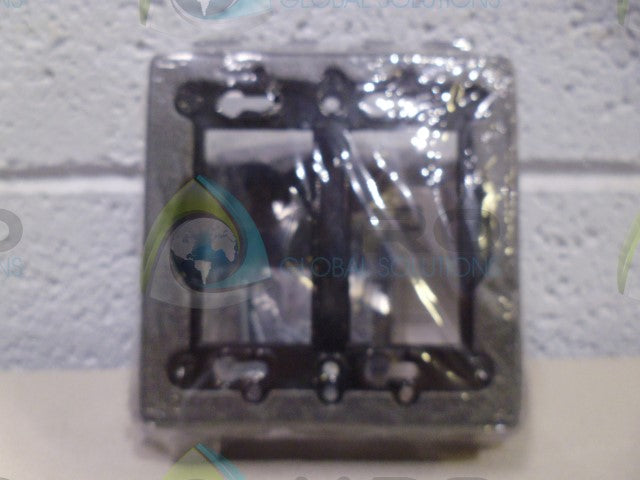 TAYMAC MM2410C WATERPROOF OUTLET COVER *FACTORY SEALED*