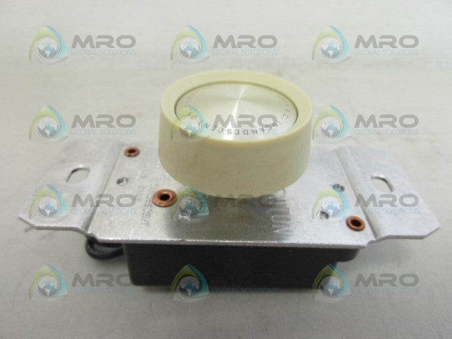 LEVITON 6681 ON/OFF ROTARY DIMMER *NEW IN BOX*