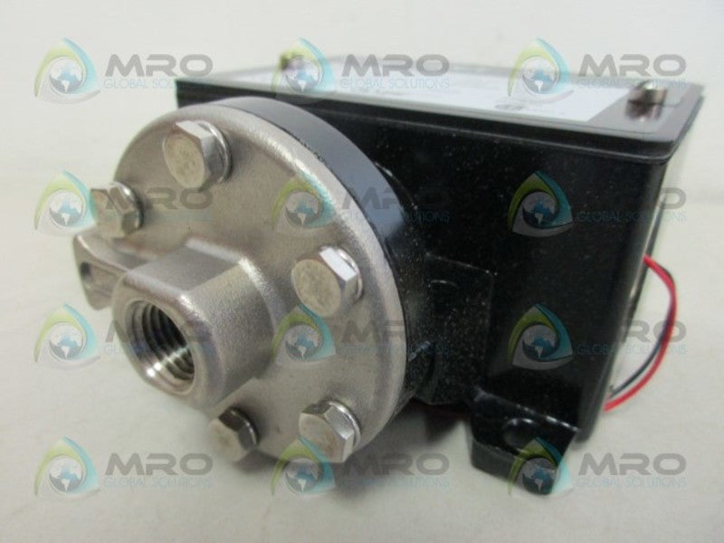 ASHCROFT B424BXFM 15PSI *NEW IN BOX*