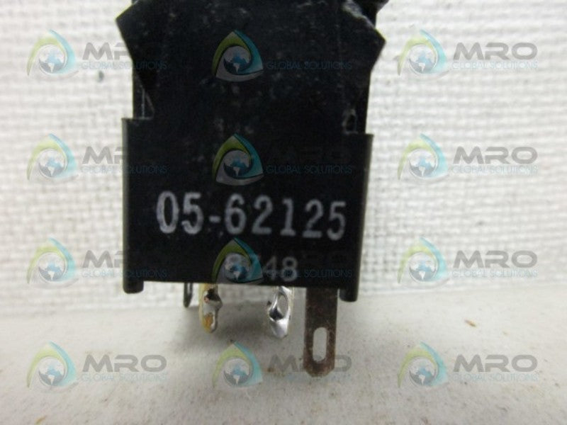 INDUSTRIAL MRO 05-62125 PUSH BUTTON GREEN *USED*
