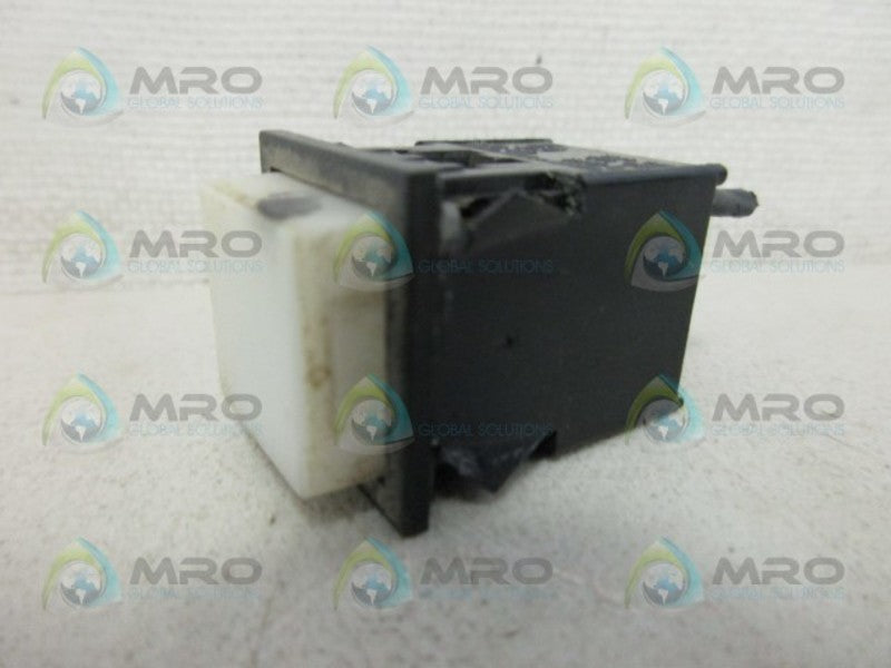 INDUSTRIAL MRO 05-62125 PUSH BUTTON (WHITE) *USED*